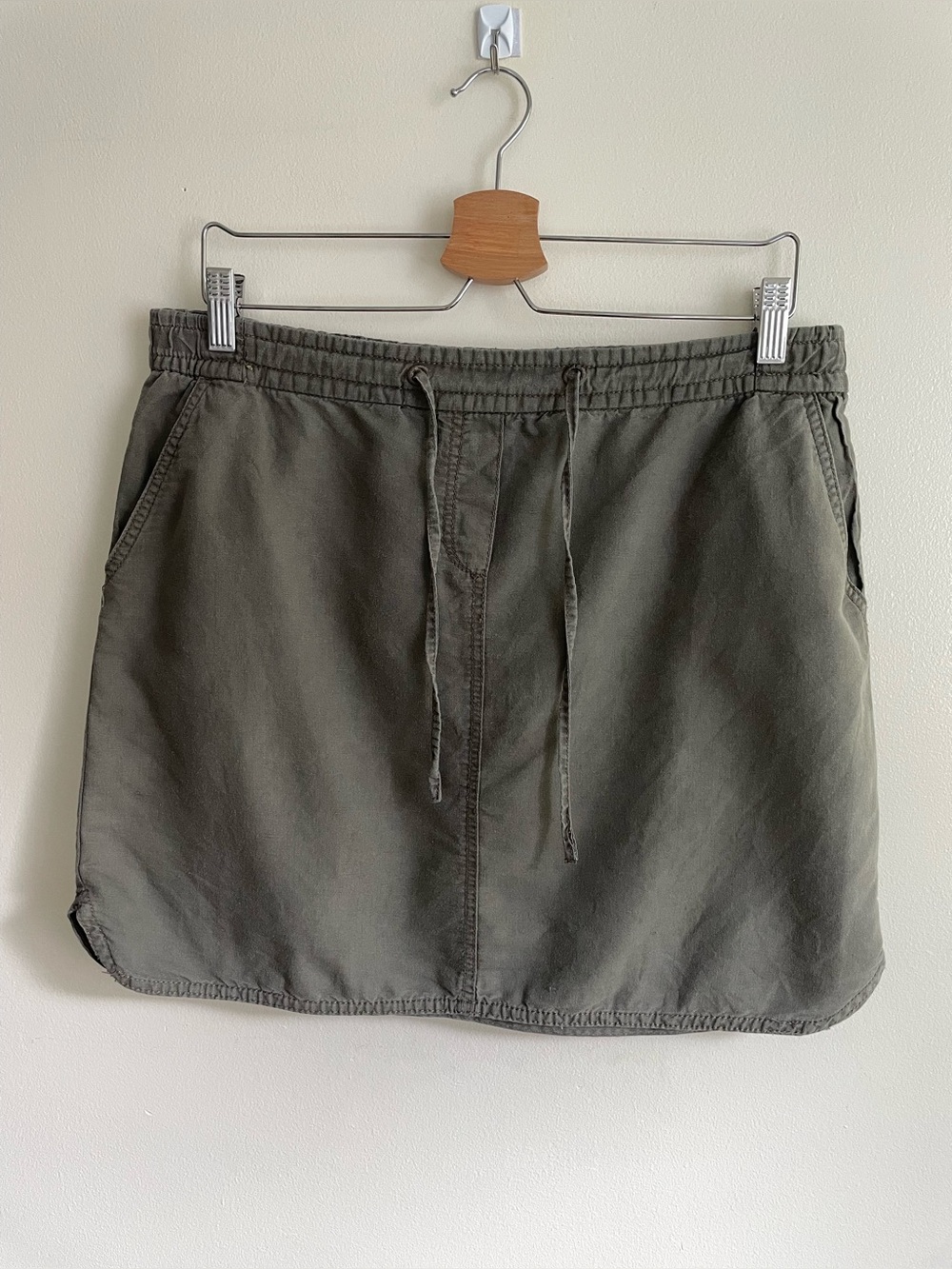 KENAR Linen Blend Mini Skirt Gray Olive Elastic Waist Fixed Drawstring Size 8